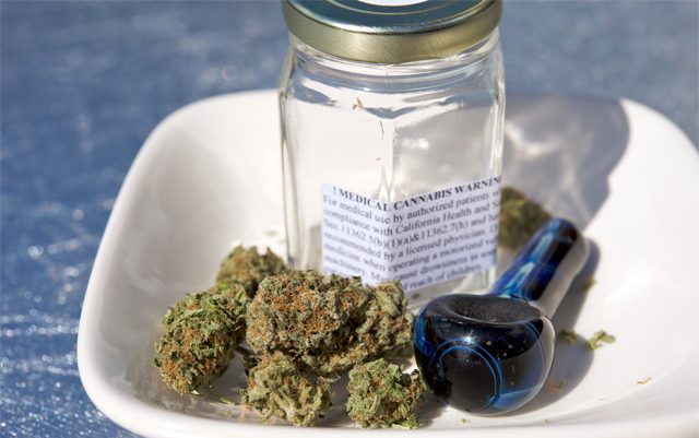 LA-temporary-ban-on-medical-marijuana-extended-by-one-year