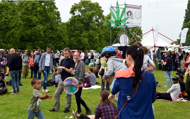 cannabis-liberation-day-in-amsterdam-2016