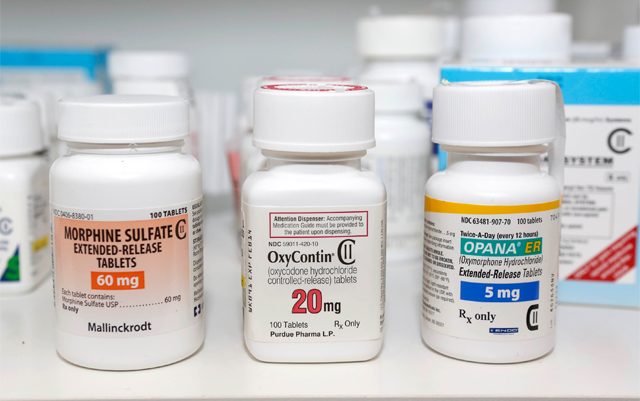new-california-law-aims-to-curb-painkiller-abuse-with-accountability